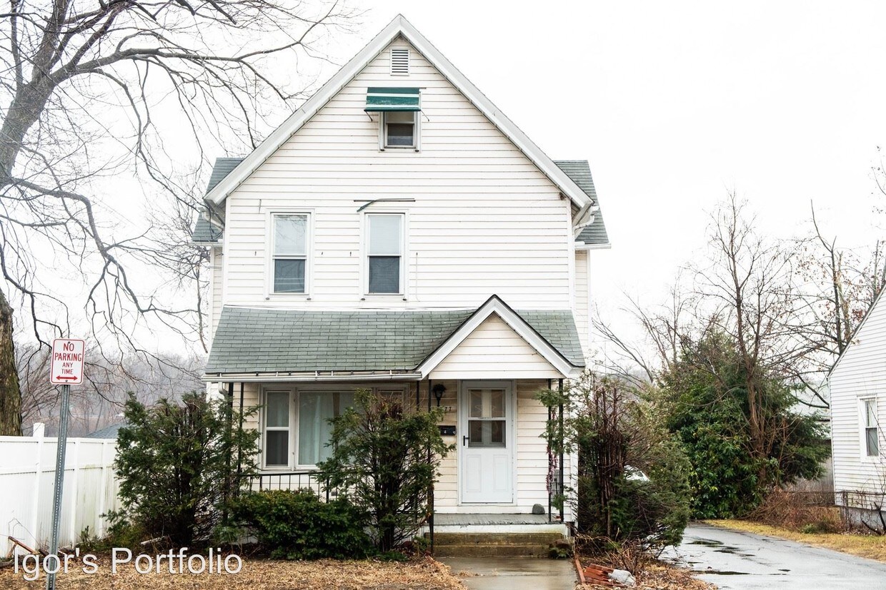 Primary Photo - 3 br, 2 bath House - 77 Meadow St