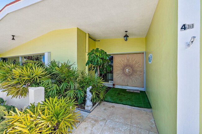 Foto del edificio - 400 Starlight Ln