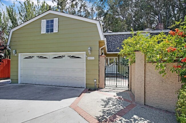 Building Photo - 405 Cunningham Way