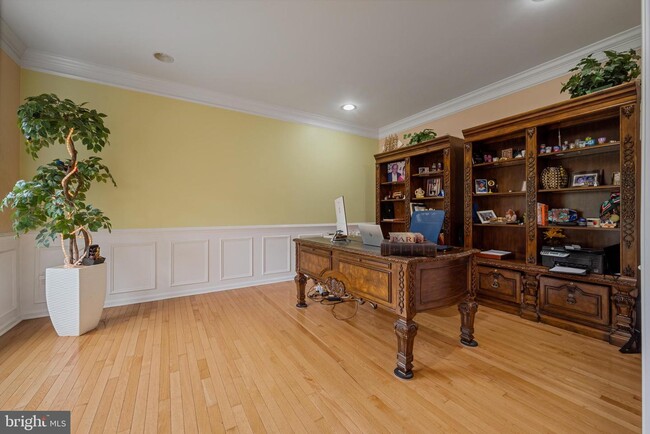 Foto del edificio - 38 Lockwood Dr