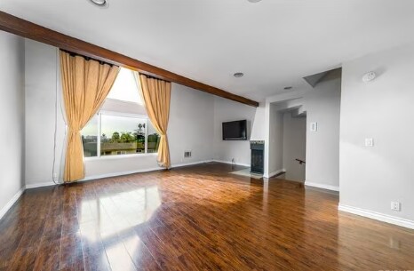 Foto del edificio - 12438 Short Ave