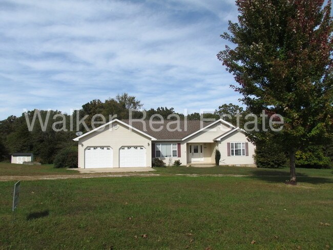 Building Photo - 20885 Blackberry Ln