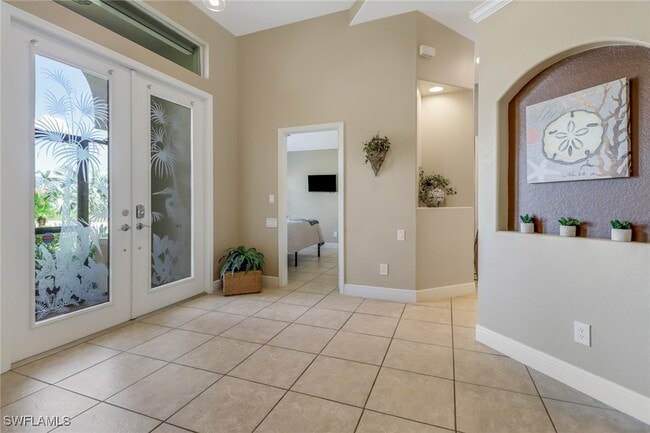 Building Photo - 2236 SW 27th St