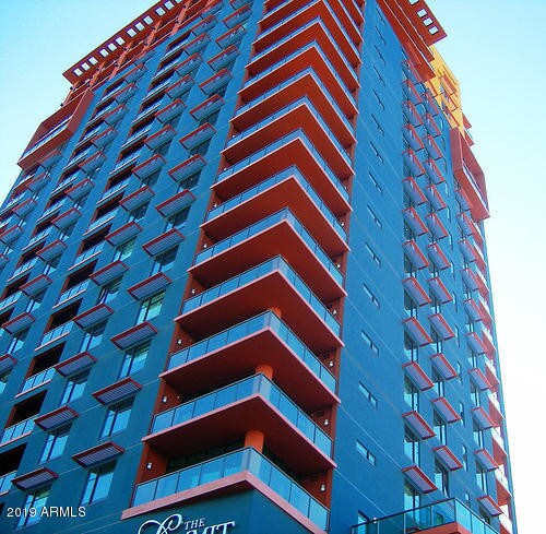 Foto principal - 310 S 4th St