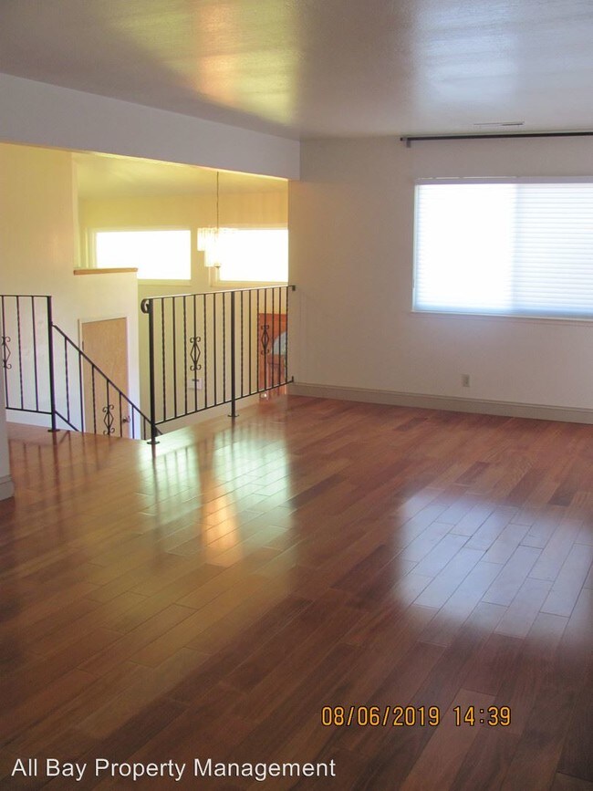 Building Photo - 3 br, 2.5 bath House - 16699 Cowell St.