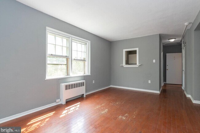Building Photo - 734 North Ter