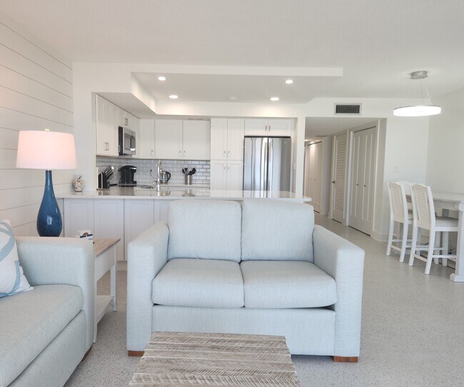 Building Photo - 6701 Gulf of Mexico Dr