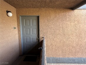 Building Photo - 240 Mission Catalina Ln