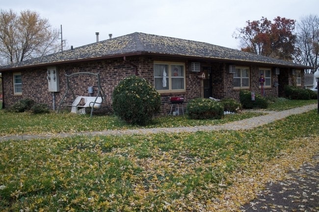 Building Photo - 302 Reynolds St