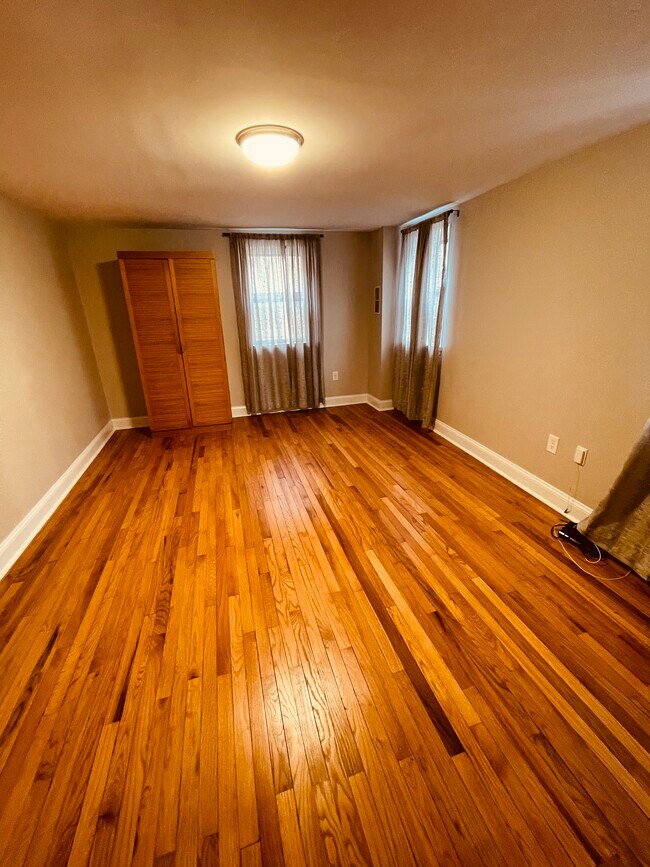 Foto del edificio - 702 S Darien St