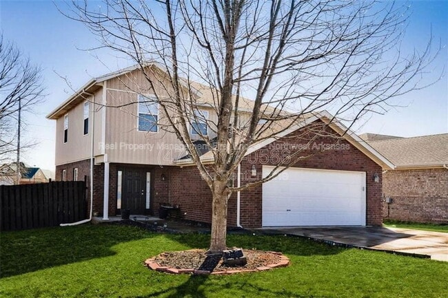 Building Photo - 3705 SW Hansom Loop