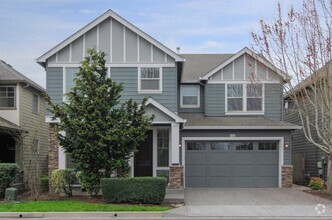 Building Photo - 6418 NE Woodview Dr