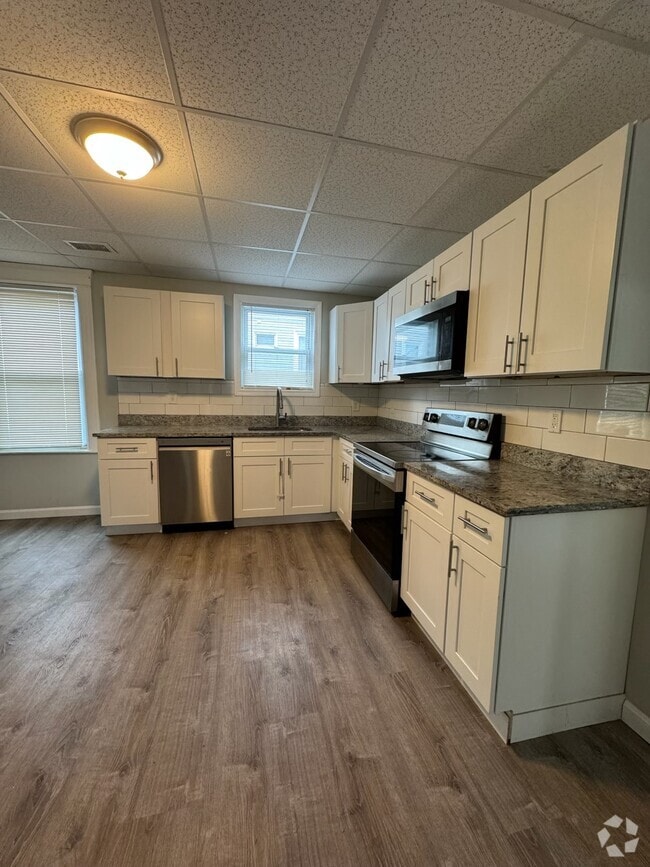 Building Photo - 47 Windham St