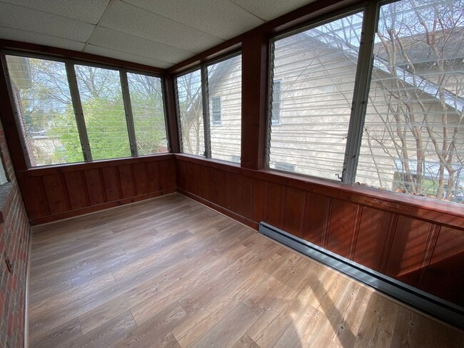 Foto del edificio - 3856 Brook Rd