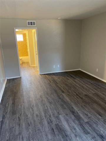 Foto del edificio - 5526 Reiger Ave