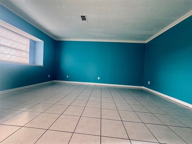 Foto del edificio - 8418 Hazen St