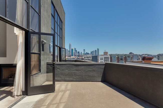 Foto del edificio - 1233 Howard St
