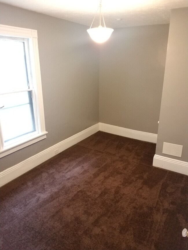 Foto del edificio - 1075 South Clinton Ave #1