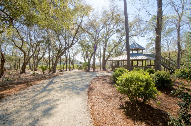 Building Photo - 130 River Landing Drive #3115