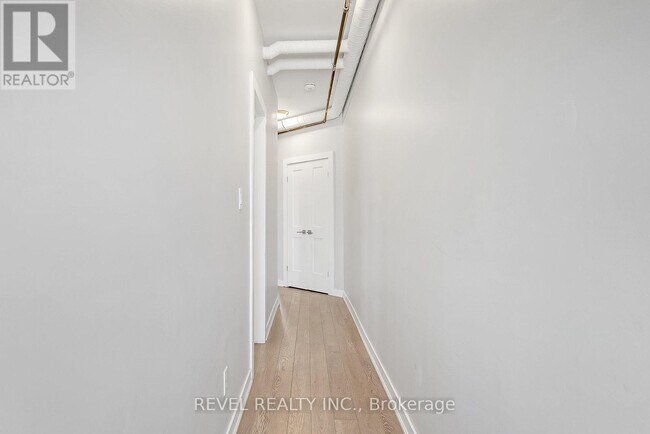 Photo du bâtiment - 657 Barton St E