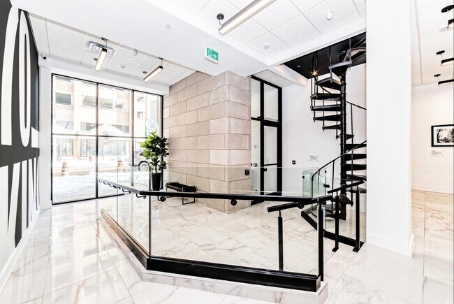 Photo du bâtiment - 70 King Street East