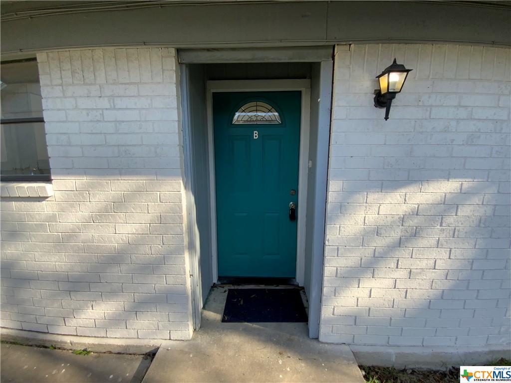 Primary Photo - 2305 Bunker Hill Dr