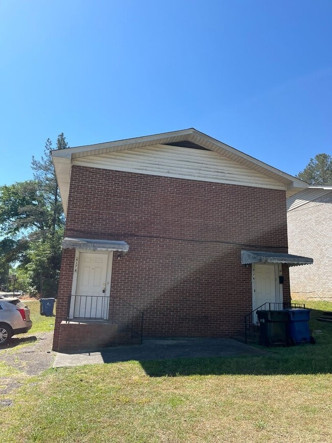Building Photo - 417 1/2 N Lucas St