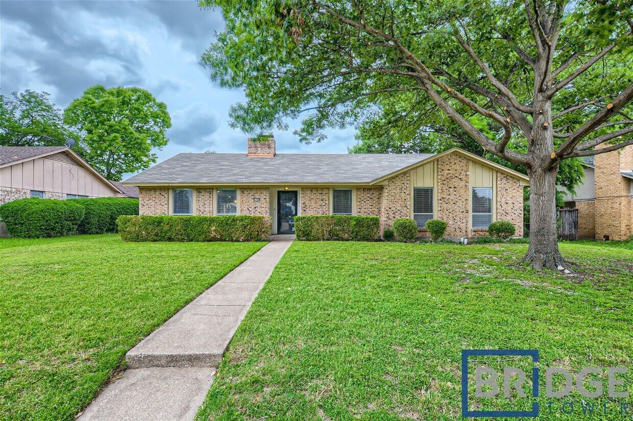 Foto principal - 306 Trailridge Dr