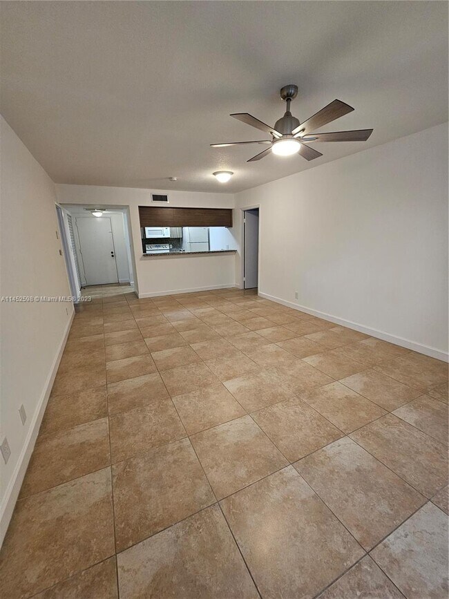 Building Photo - 8100 Geneva Ct