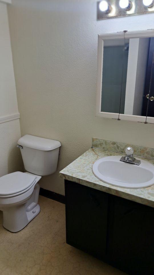 Building Photo - 2 bedroom in Billings MT 59101