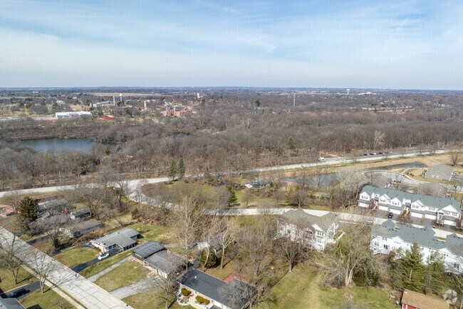 Red Oak Nature Center Birds View