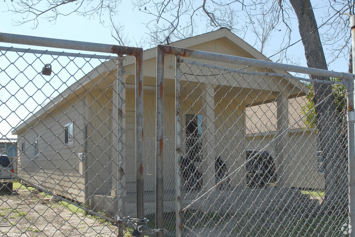 Building Photo - 7724 Avenue B