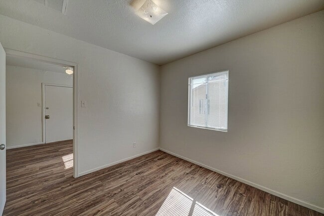 Photo - 9316 E Balsam Ave House
