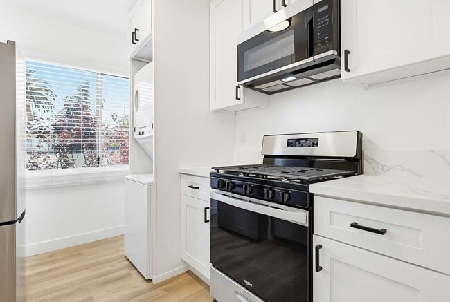 Photo - 2245 W 26th Pl Apartment