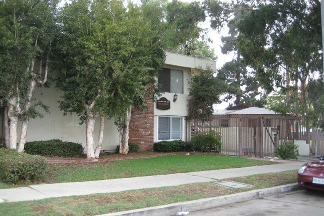 Building Photo - 1607 W 219th St