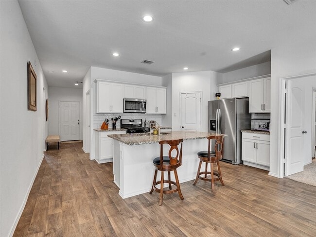 Building Photo - 2521 Honey Nest Ln