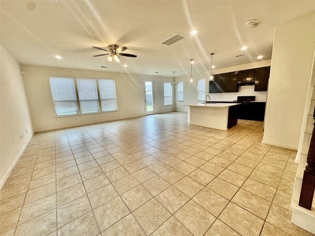 Building Photo - 2518 Boxwood Park