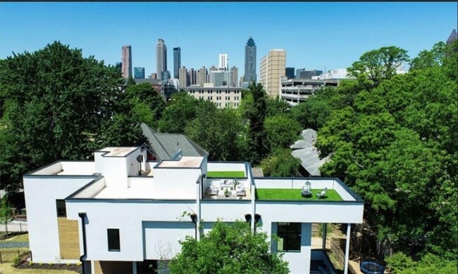 Foto del edificio - 536 Highland Ave NE