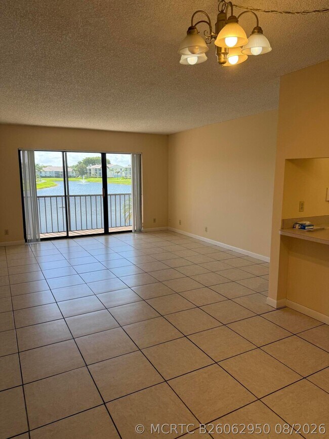 Building Photo - 1110 Green Pine Blvd