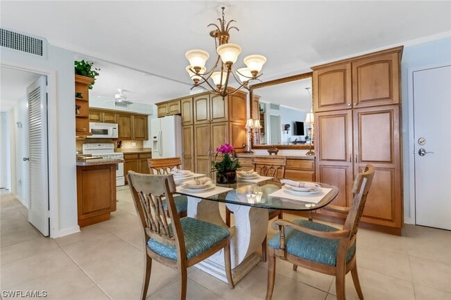 Building Photo - 1977 Gulf Shore Blvd N