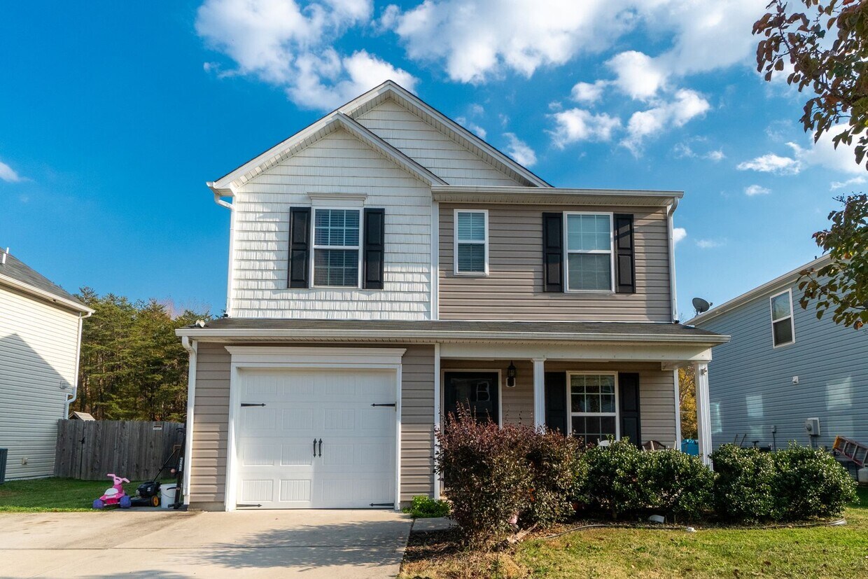 Cozy home minutes from Elon! House Rental in Burlington, NC