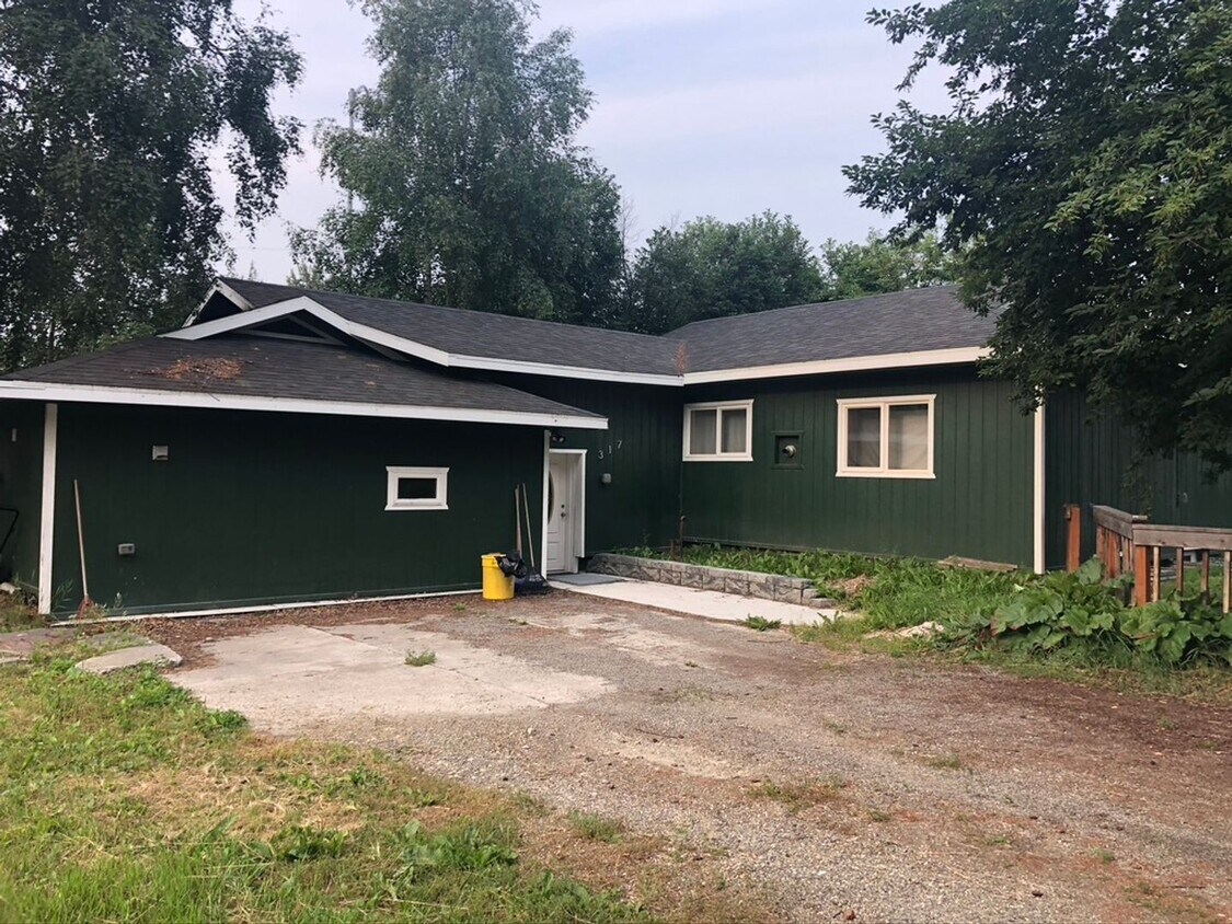Primary Photo - Baranof Ave - 317