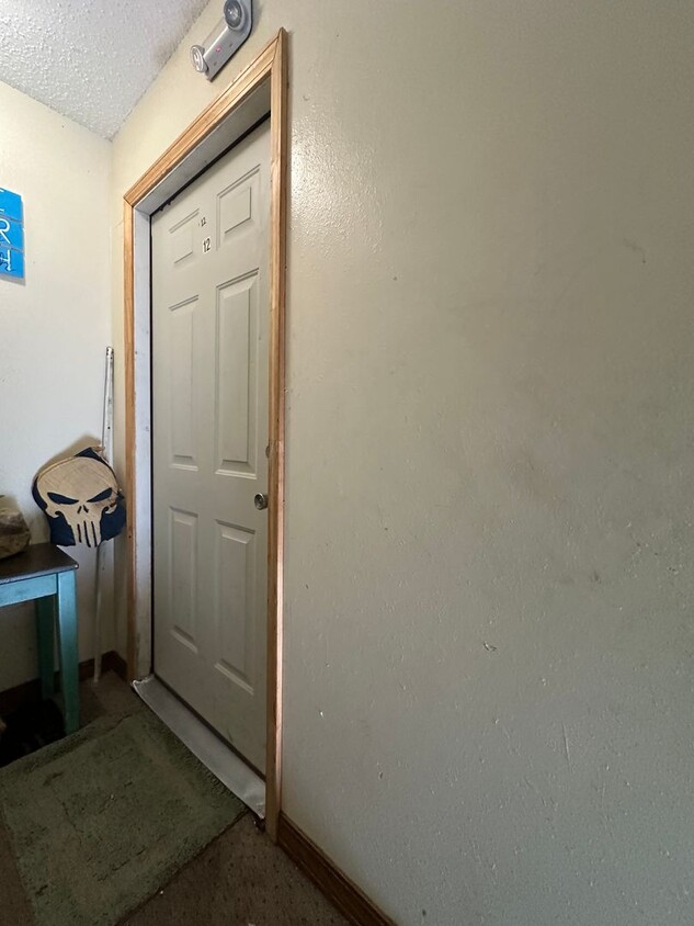 Primary Photo - 1200 East E Street