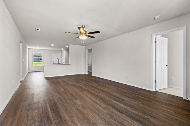 Building Photo - 2801 W McLaren Dr