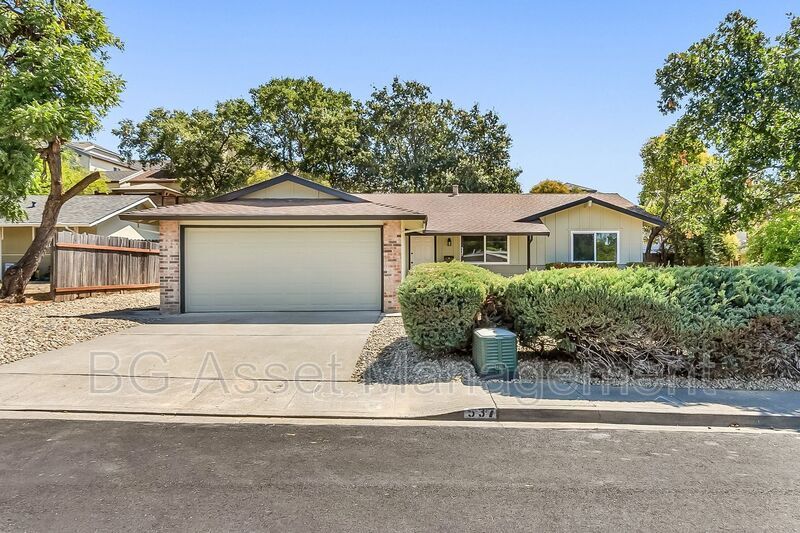537 Mathews Dr, Vacaville, CA 95687 House Rental in Vacaville, CA
