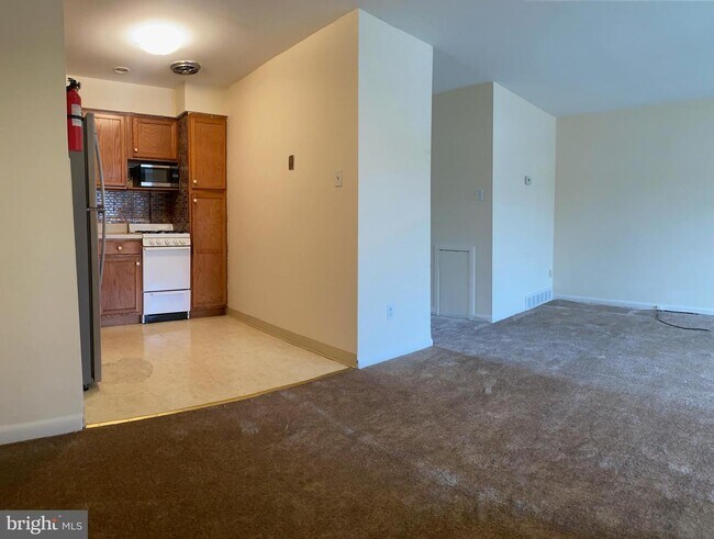 Foto del edificio - 4034 W Ford Rd