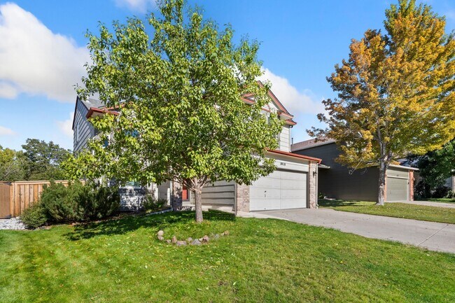 Building Photo - "COMING SOON" Spacious & Inviting Highland...