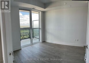 Building Photo - 2550-2550 Simcoe St N
