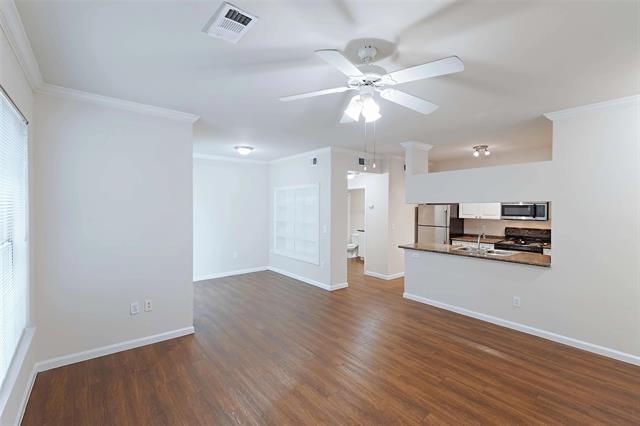 Building Photo - 10505 S I-35 Frontage Rd