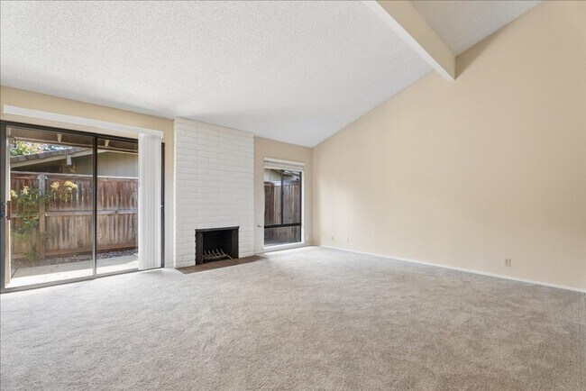 Foto del edificio - 2491-2491 American River Dr